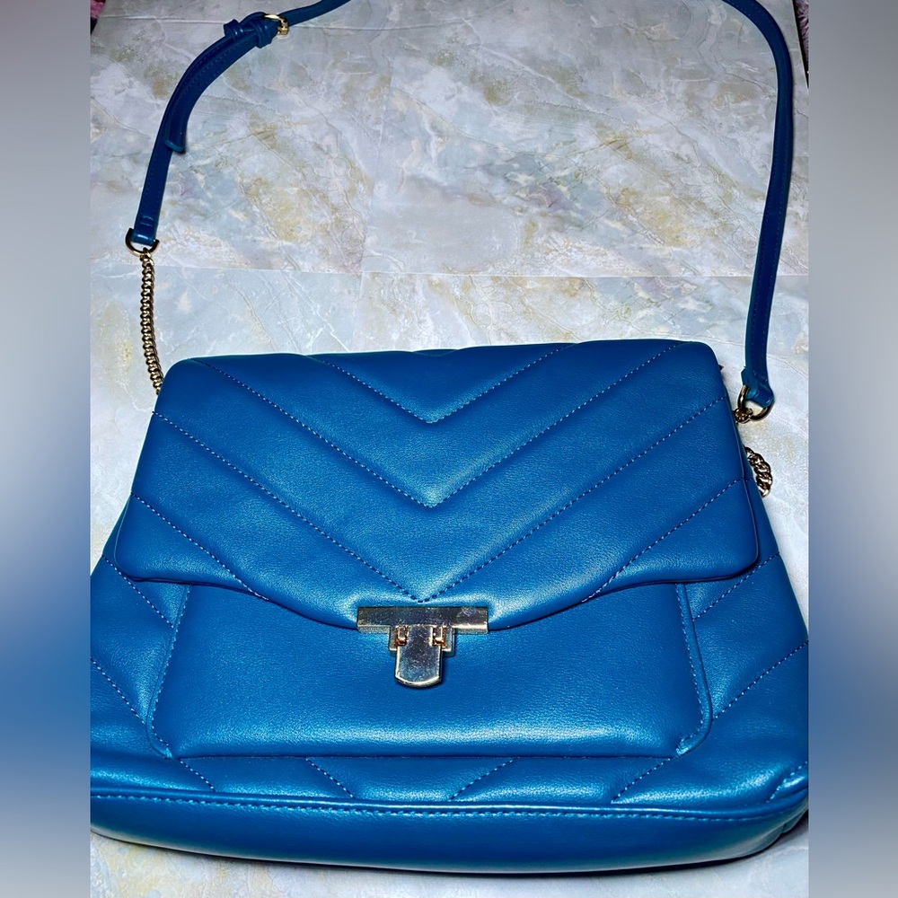 A New Day Quilted Boxy Medium Crossbody Bag Gold Chain Lightweight
